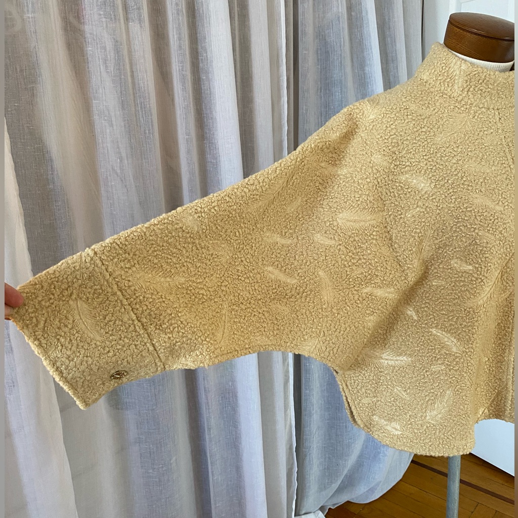Zara Cape With Sleeves Size S